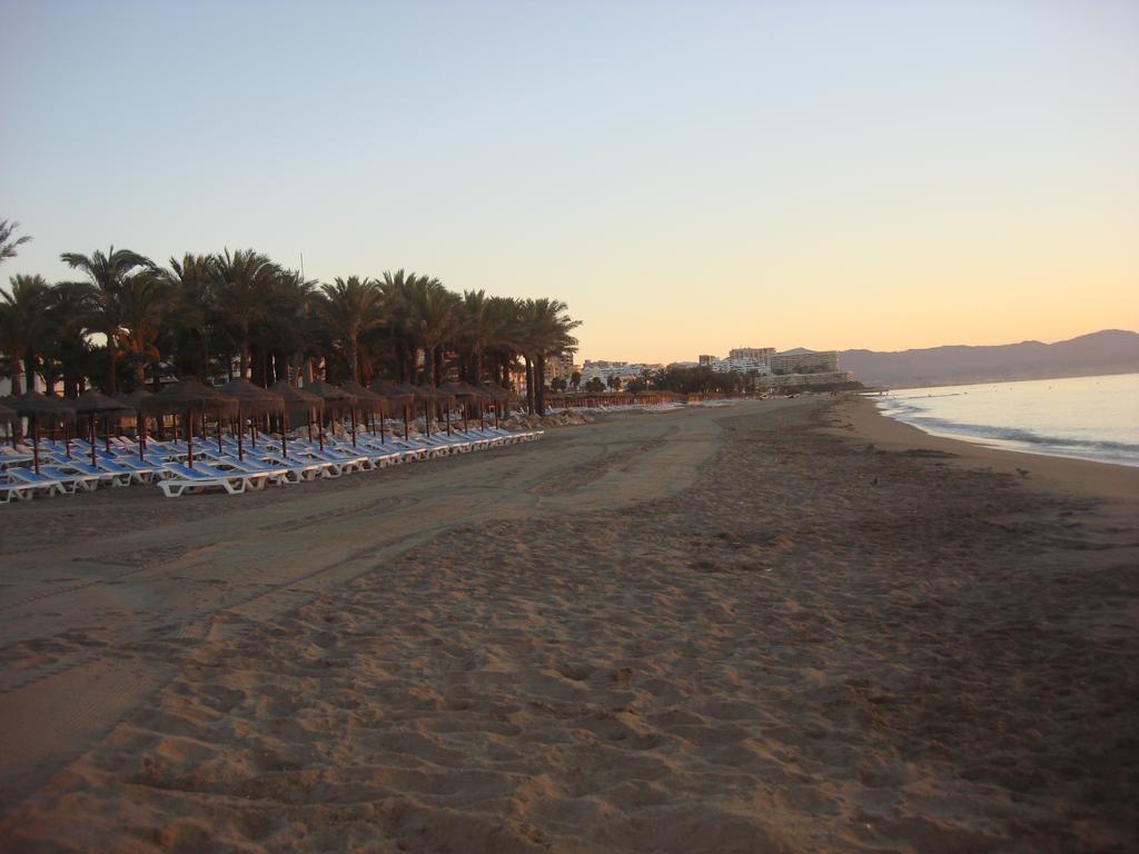 Apartamentos Sol Y Playa Torremolinos Luaran gambar